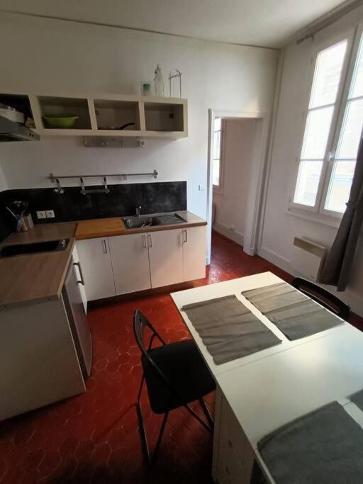 T2-avignon - Centre Historique Apartment